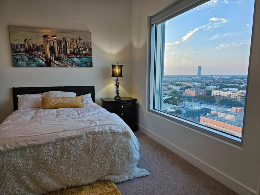 休斯敦Luxury Highrise In Midtown - Skyline Views And Chic Decor公寓 外观 照片